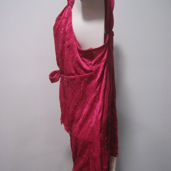 Star City Women's Medium Red Silk Fancy Top Gold and Pearl Applique Bodice - Picture 3 of 6